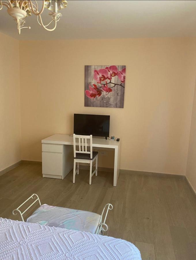 Hostal Sara Villafeliche Ngoại thất bức ảnh